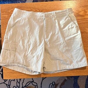 Weatherproof Women's Light Beige Cargo Shorts